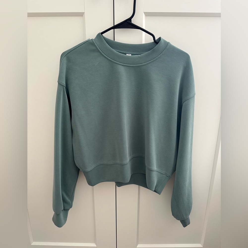 Lululemon softstreme perfectly oversized cropped crew